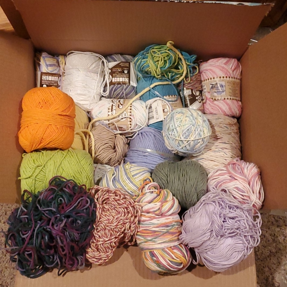 Cotton yarn - must go before Christmas